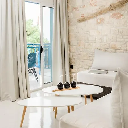 Vrachos Lofts 3* Áfitos