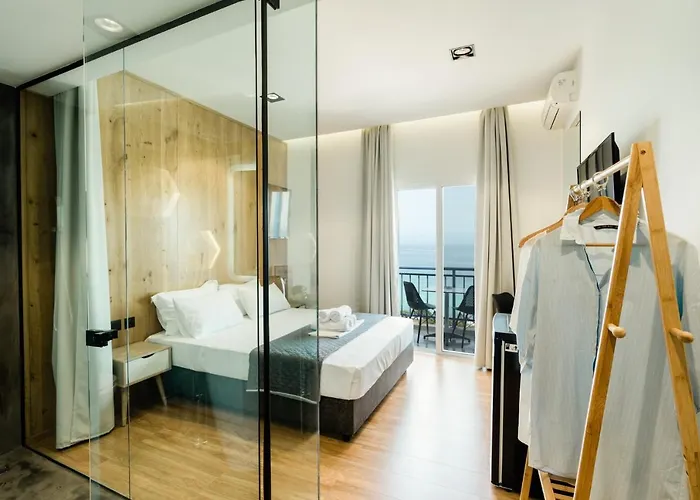 Vrachos Lofts Aparthotel Afytos