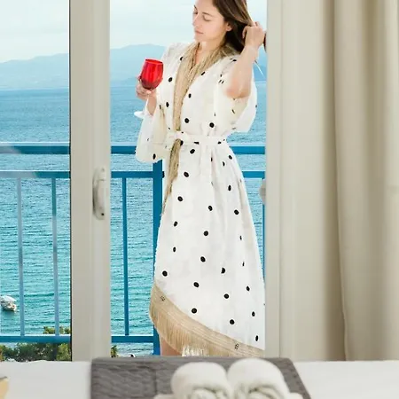 Vrachos Lofts 4* Afytos