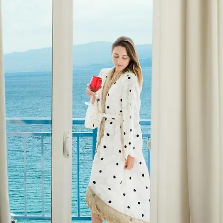 Vrachos Lofts Afytos