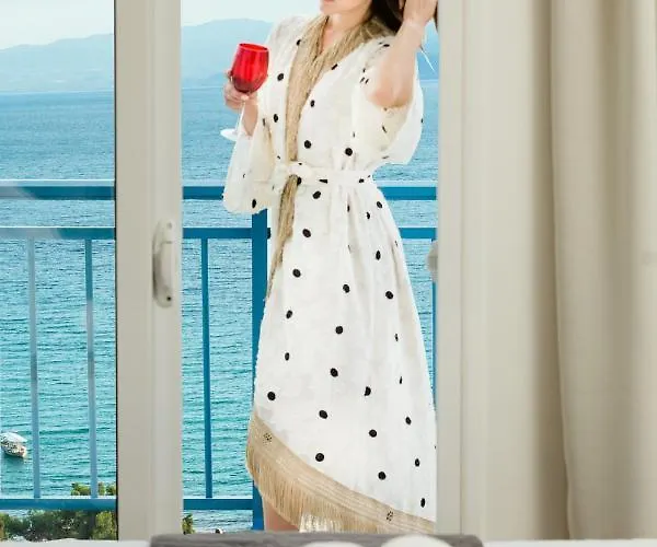 Vrachos Lofts 4* Afytos