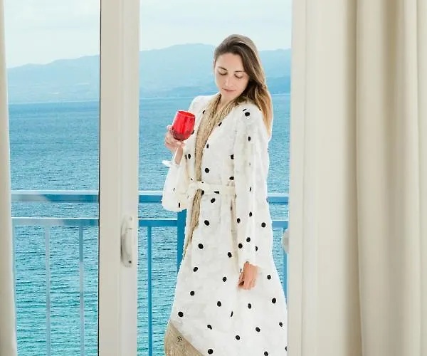 Vrachos Lofts Afytos