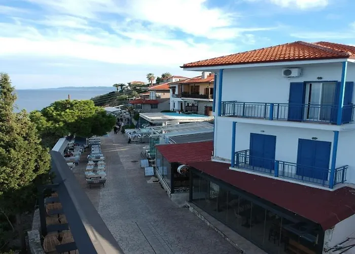 Vrachos Lofts 3* 아피토스