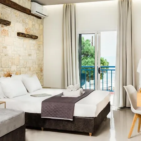 Vrachos Lofts מלון דירות