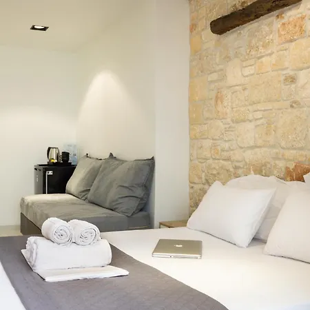 Vrachos Lofts Aparthotel