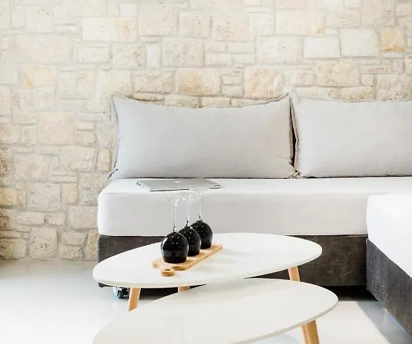 Apartahotel Vrachos Lofts 4*