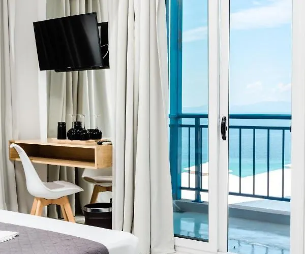 Apartahotel Vrachos Lofts 4*