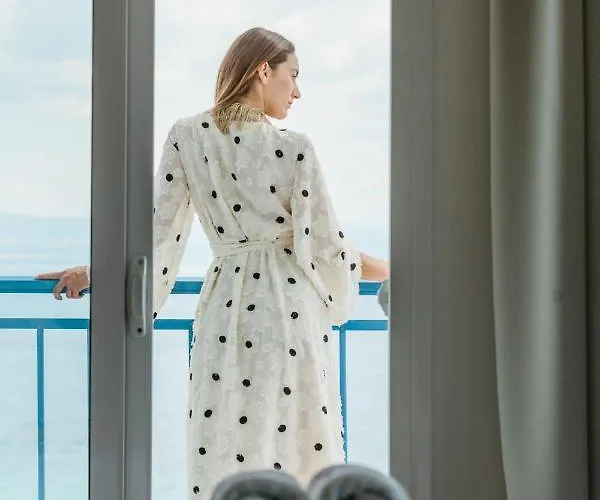 Vrachos Lofts Aparthotel 4*