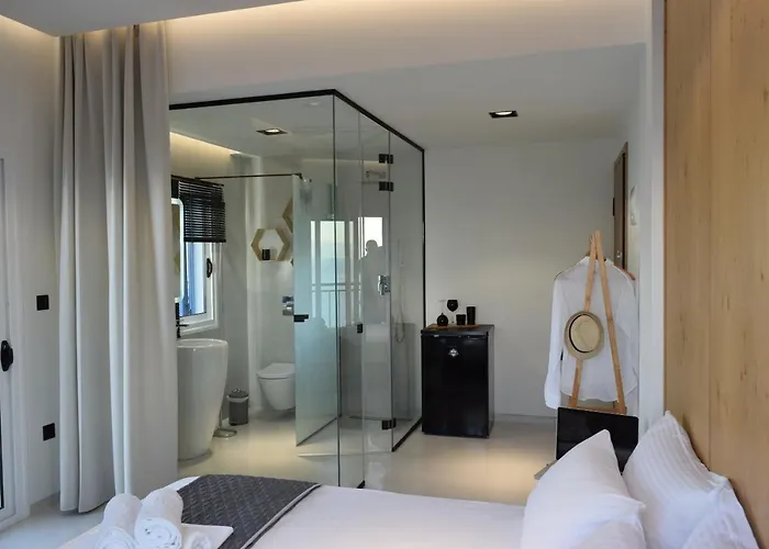 Vrachos Lofts Apartahotel 4*